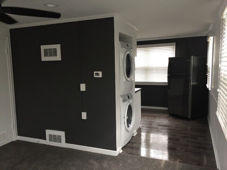 Primary Photo - 3444 N 48th St
