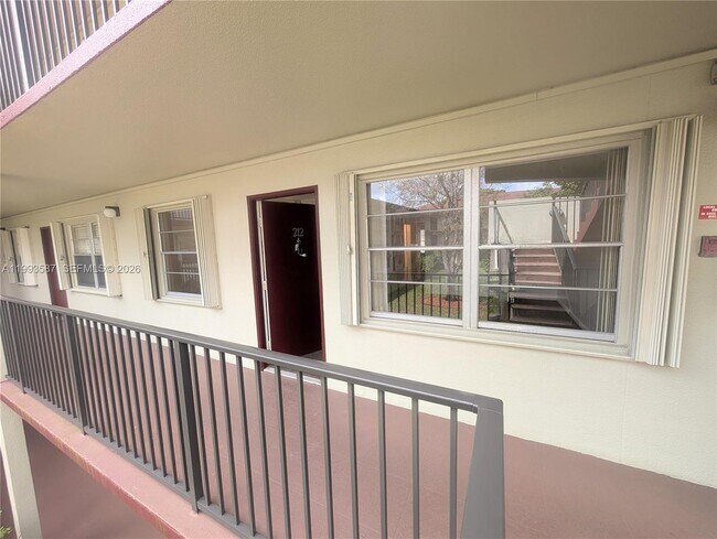 Building Photo - 151 SW 135th Terrace