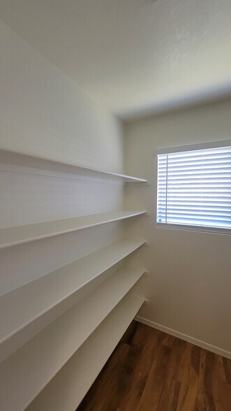 Building Photo - 708 S Concord St