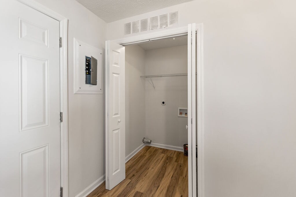 Building Photo - 152 Hamilton Cir