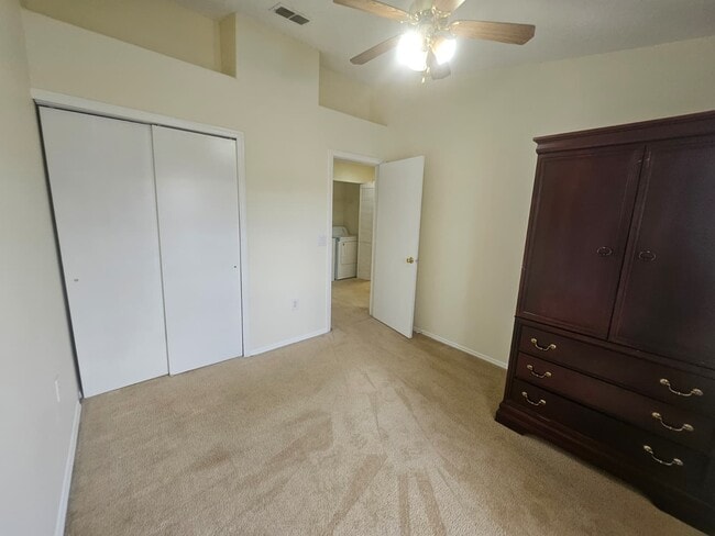 Building Photo - 13415 Fairway Glen Dr