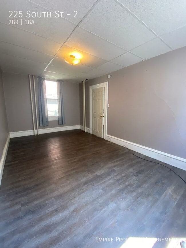 Building Photo - 225 South St