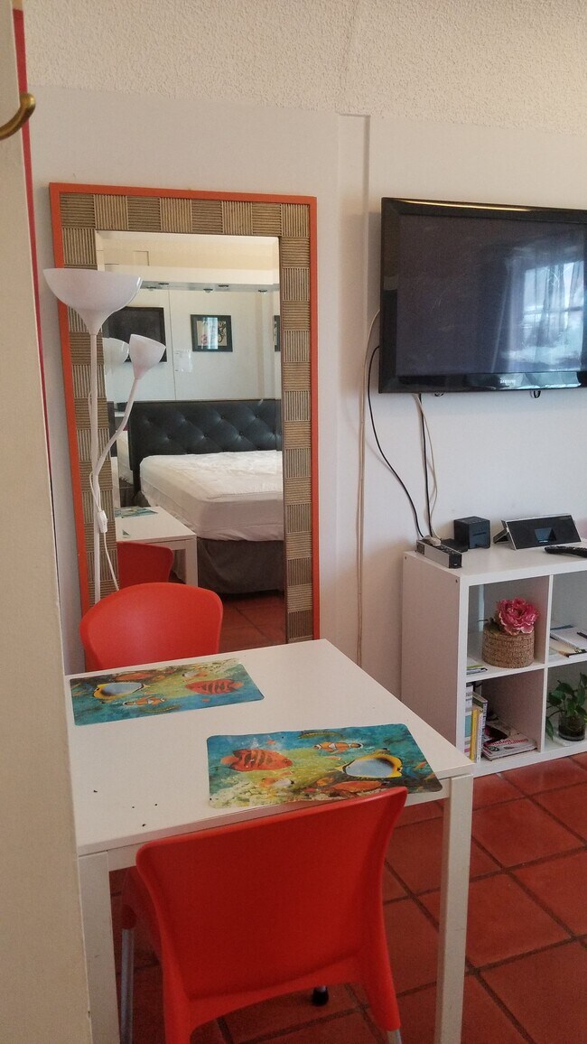 Building Photo - 7300 Ocean Terrace