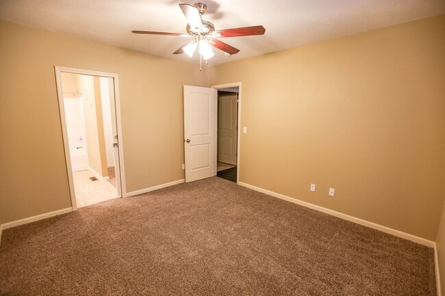 Building Photo - *--Walking Distance to MSU 4 bed 2.5 bath home and office with huge yard in the Phelps Grove Neig...