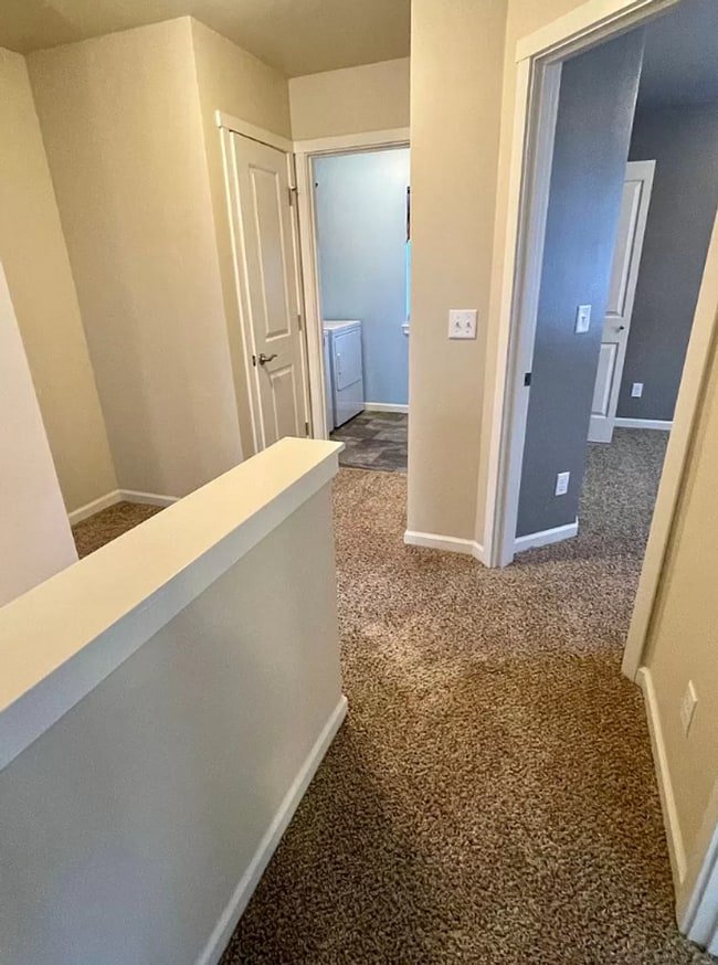 Building Photo - Fantastic 3 Bedroom 2.5 Bath Home in Cordata!