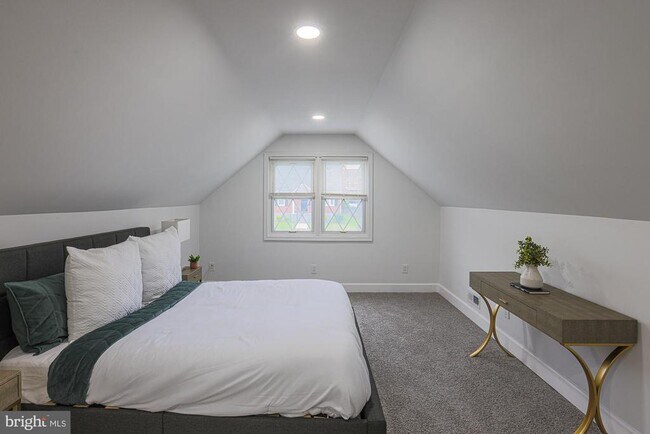 Building Photo - 5809 Eurith Ave