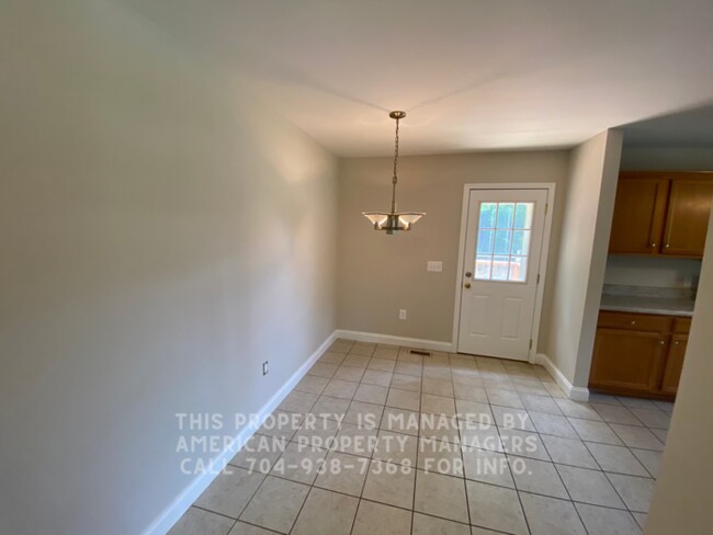 Building Photo - 1176 Lombardi St