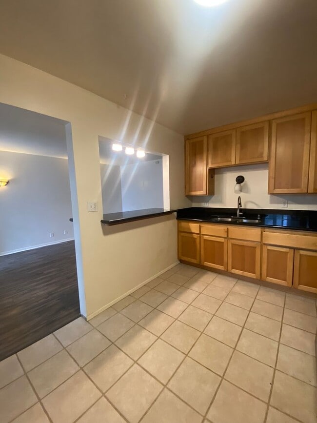 Building Photo - 4937 Coronado Ave