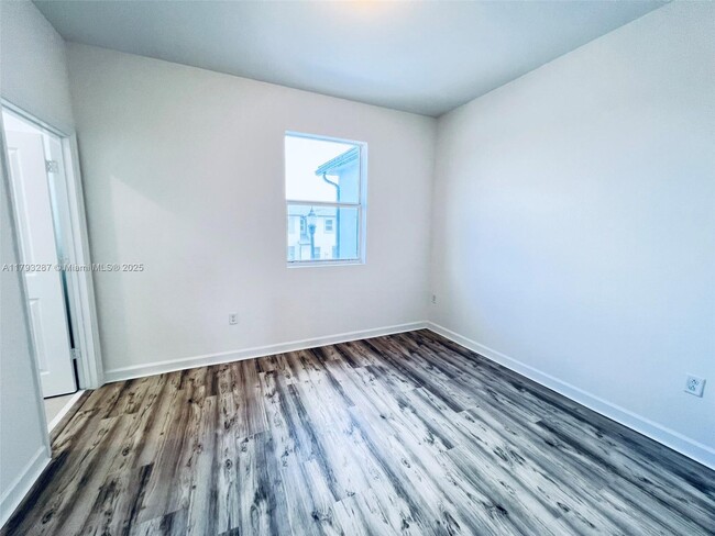 Building Photo - 17956 SW 358th St