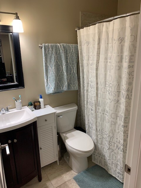 Building Photo - 1951 N Fremont St