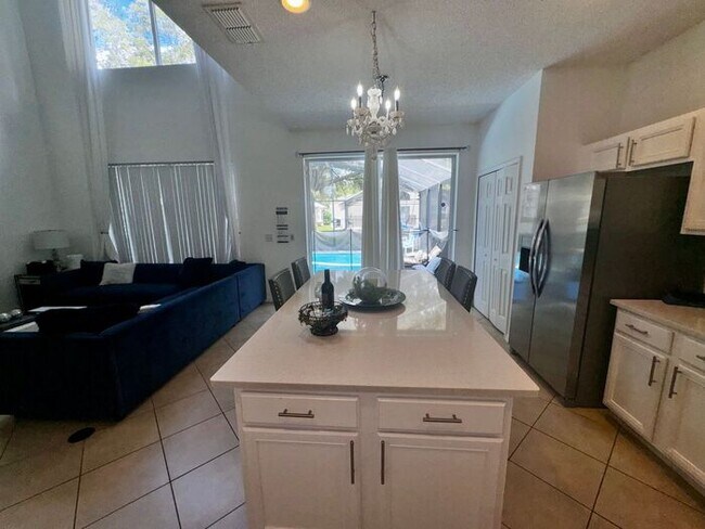 Building Photo - STUNNING Emerald Island Resort 5 bedroom 4...