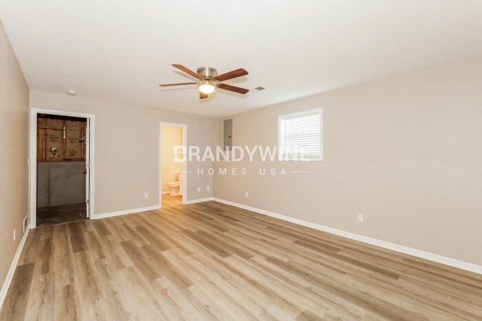 Building Photo - 800 S Butler Dr