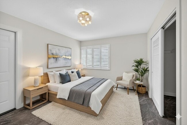 Building Photo - 4442 Sea Grape Dr