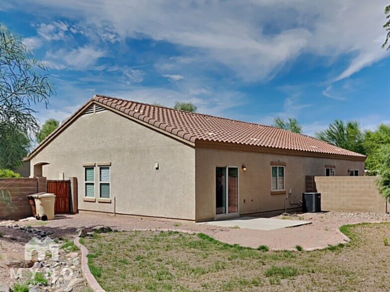 Building Photo - 12853 N 87th Dr