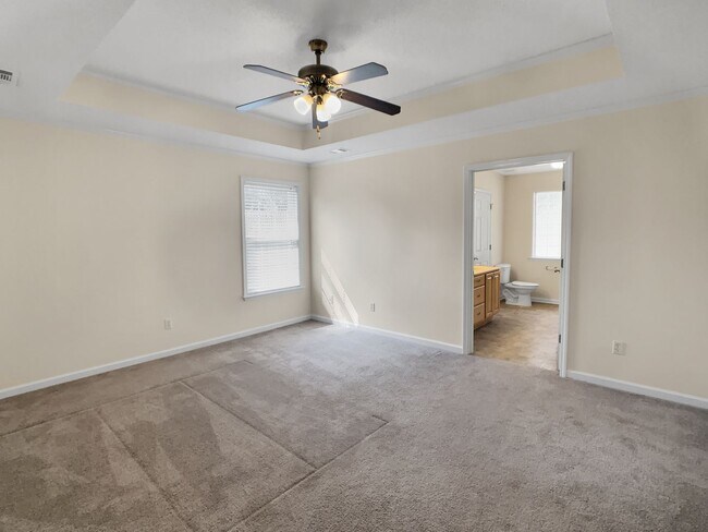 Building Photo - 2230 Cross Creek Dr