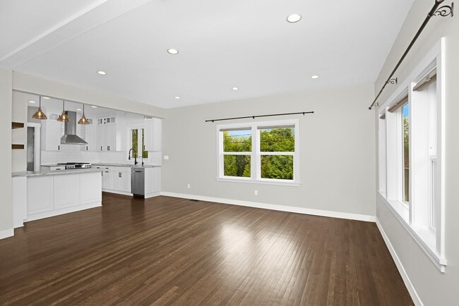 Building Photo - 626 N 65th St