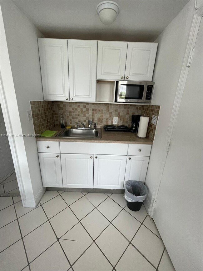 Building Photo - 3801 Indian Creek Dr