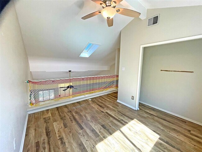 Building Photo - 2315 Claudia June Ave