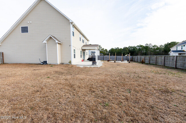 Building Photo - 202 Salty Dog Ln