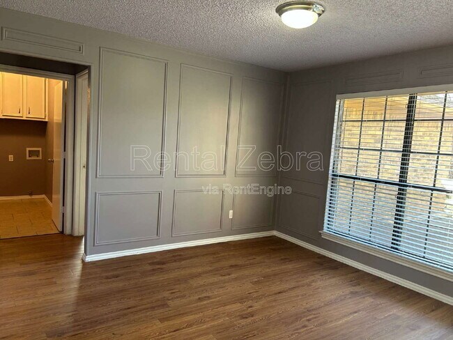 Building Photo - 4806 Stage Line Dr