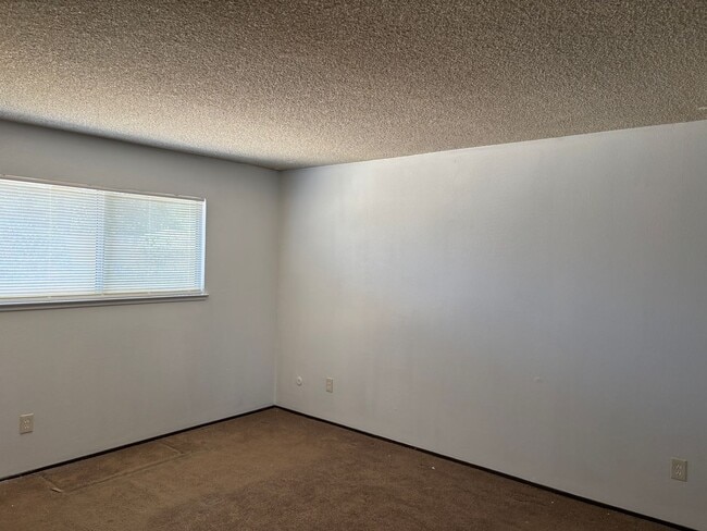 Building Photo - 4999 Curve Wood Way