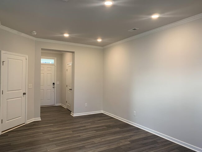 Building Photo - 1003 Gemma Dr