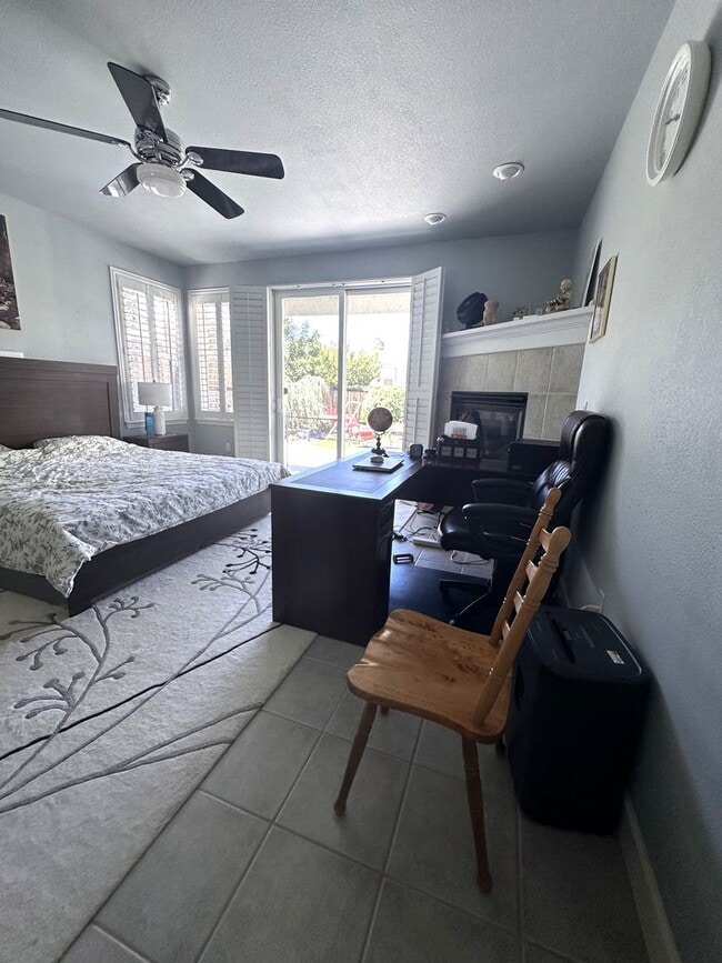 Building Photo - Beautiful Golf Course Home Located on a Cul de Sac