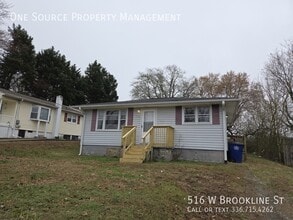 Building Photo - 516 W Brookline St