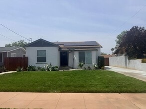 Building Photo - 3688 Taft St