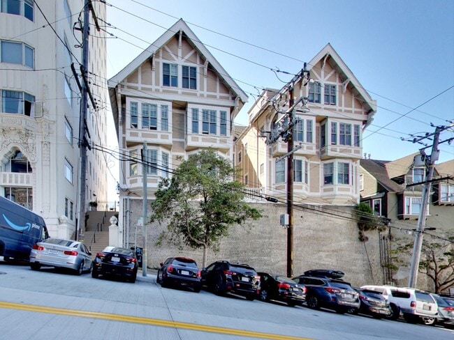 Building Photo - 1121 Green St