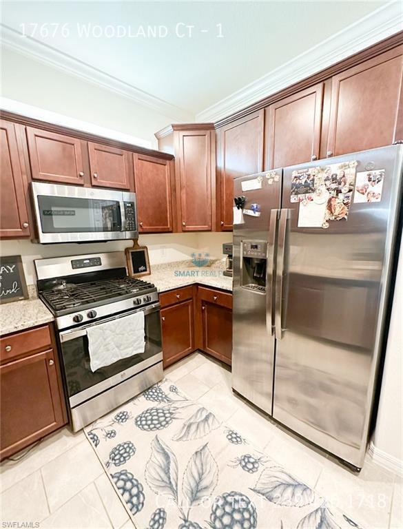 Building Photo - 17676 Woodland Ct