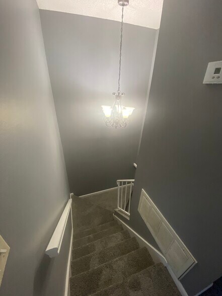 Building Photo - 11303 Grandville Dr