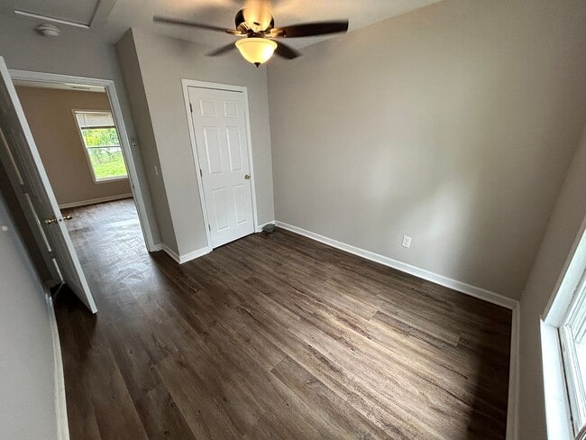 Building Photo - Updated 3/1 House in South Rome- $995