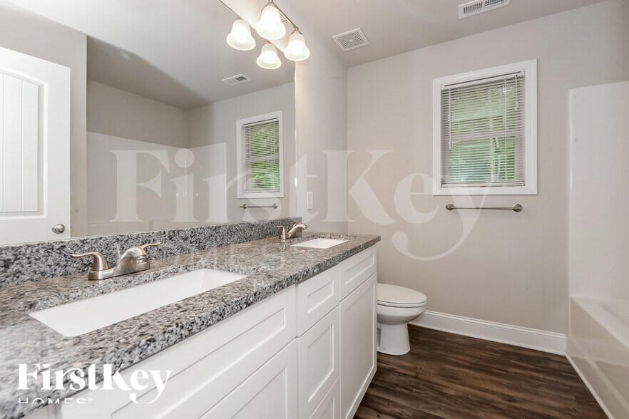 Building Photo - 6950 Crooked O Trail