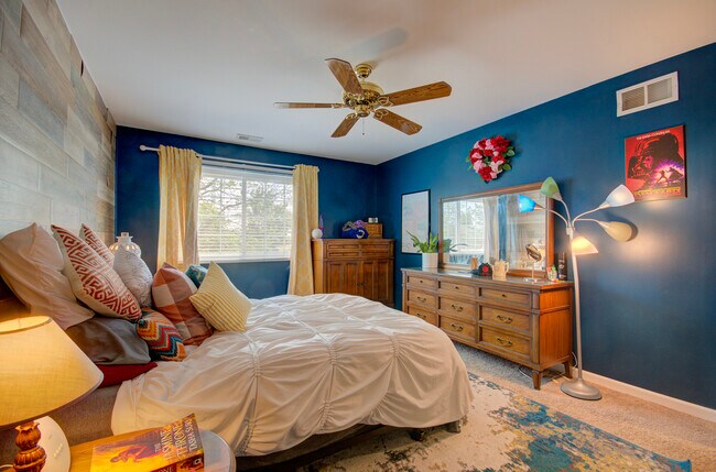 Building Photo - 1608 Normantown Rd