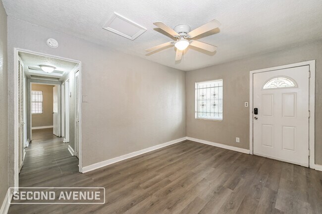 Building Photo - 4205 Connie St