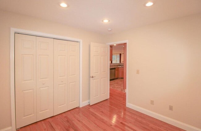Building Photo - 241 Sweetgrass Ln