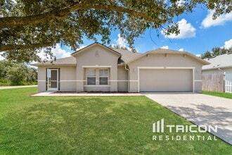 Building Photo - 1818 Bering Rd