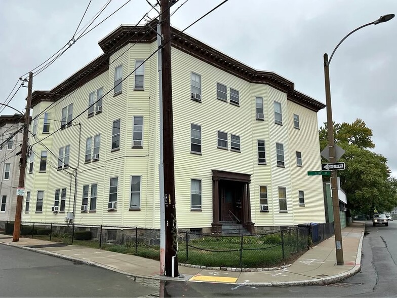 Building Photo - 75 Aldie St