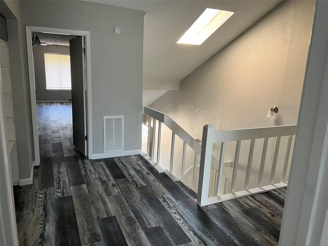 Building Photo - 12608 Newbrook Dr