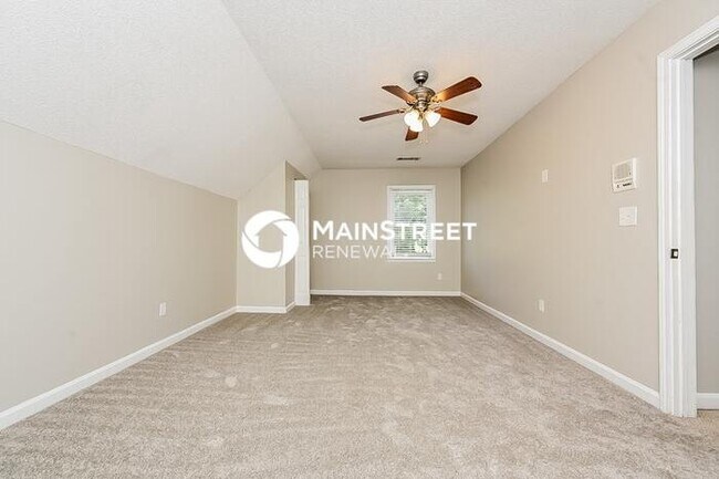 Building Photo - 5 Bedroom Pet-Friendly Home in Fayetteville, GA with Main Street Renewal