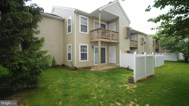 Building Photo - 2602 Beacon Hill Dr