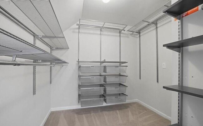Building Photo - 3520 Mystic Dr