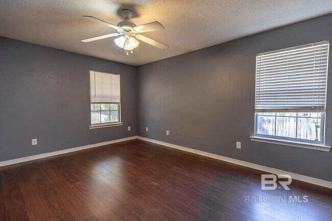 Building Photo - 28347 Chateau Dr