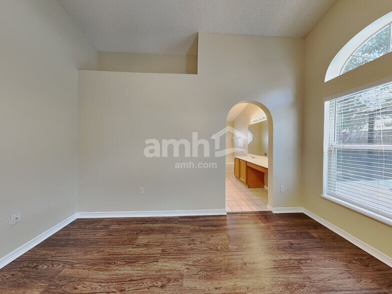 Building Photo - 4308 Iveyglen Ave