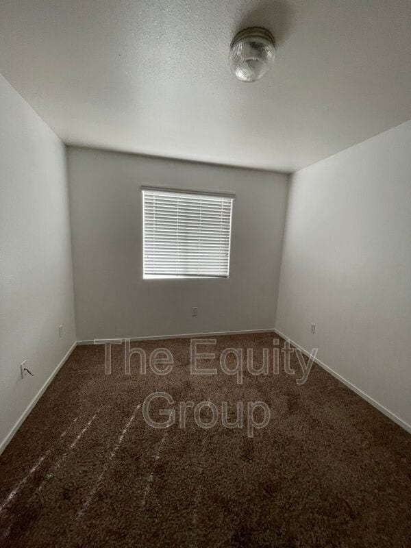 Building Photo - 2660 W Lark Ave