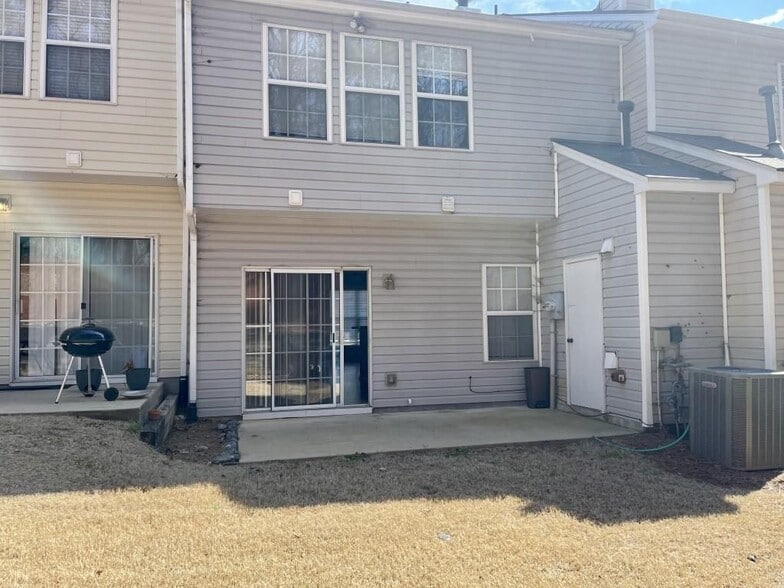 Building Photo - 2758 Ashleigh Ln