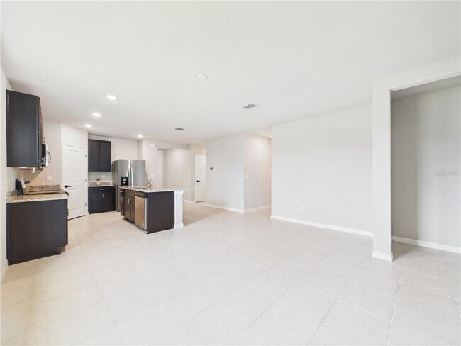 Building Photo - 38707 Finn Clover Ln