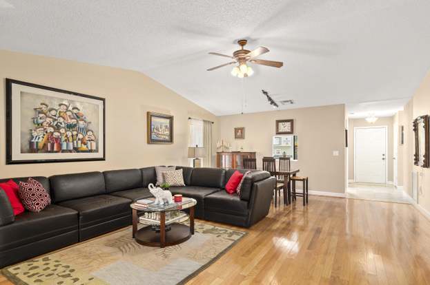 Building Photo - 4665 Oak Hill Dr