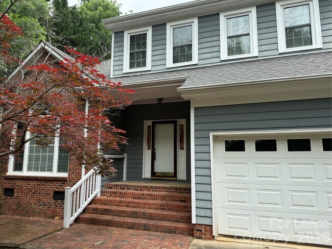Building Photo - 9423 Fairmead Dr